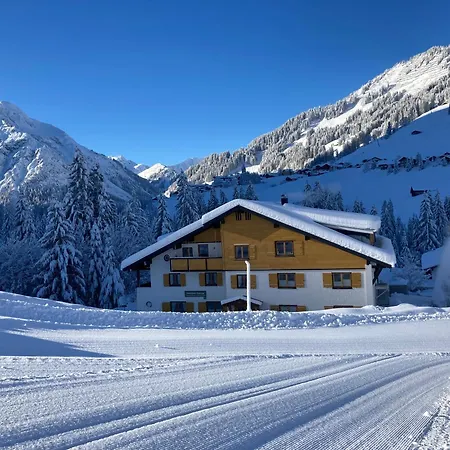Gästehaus Tannegg-3